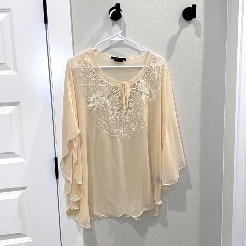 EUC BCBG Max Azria Size L Large Scalloped Batwing Sheer Tunic Top Shirt
